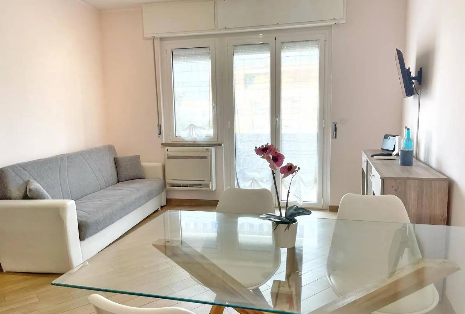 Alghero Charming Apartments, Steps From The Beach شقة
